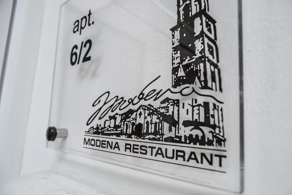 Modena Apartments 노비사드 객실 사진